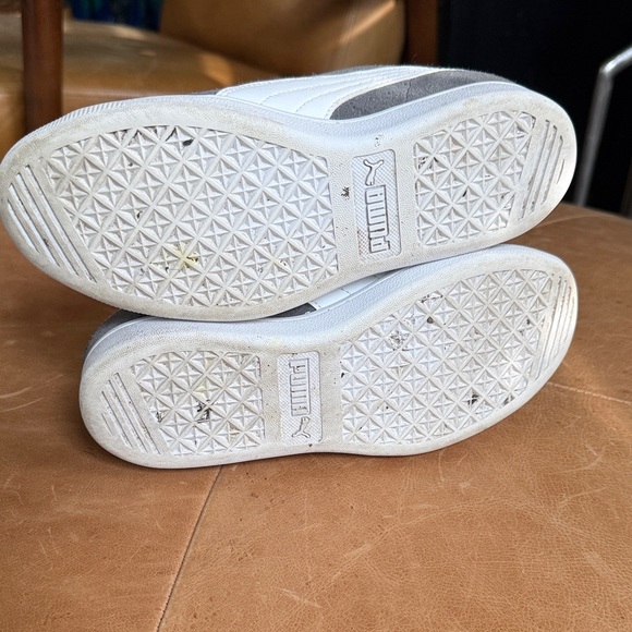 Puma Women's Gray Suede Low-Top Sneakers with White Formstripe - Picture 9 of 12